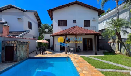 Casa com 3 dormitórios à venda, 230 m² por R$ 1.350.000 - Balneário Praia do Pernambuco - Guarujá/SP