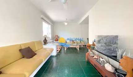 Enseada ótima localização, 3 quartos sendo 2 Suites.