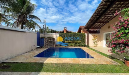 Enseada Casa com 5 Quartos sendo 3 Suites com piscina e churrasqueira.