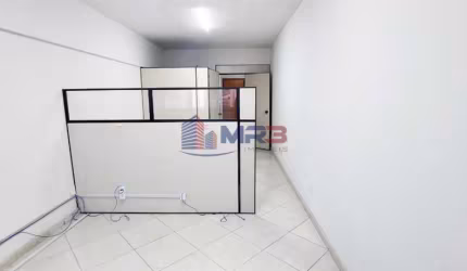 Sala comercial com 1 sala para alugar na Rua Lopo Saraiva, 45, Tanque, Rio de Janeiro, 30 m2 por R$ 1.650