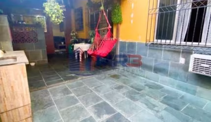 Casa com 2 quartos à venda na Rua Uruara, 20, Braz de Pina, Rio de Janeiro, 70 m2 por R$ 150.000