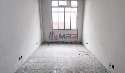 Sala comercial com 1 sala à venda na Rua Carolina Machado, 542, Madureira, Rio de Janeiro, 16 m2 por R$ 49.500