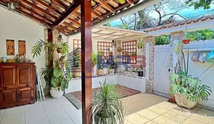 Casa em condomínio fechado com 3 quartos à venda na Rua O Tempo e O Vento, 457, Anil, Rio de Janeiro, 200 m2 por R$ 590.000