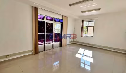 Sala comercial com 3 salas para alugar na Estrada de Jacarepaguá, 7818, Freguesia (Jacarepaguá), Rio de Janeiro, 114 m2 por R$ 2.500