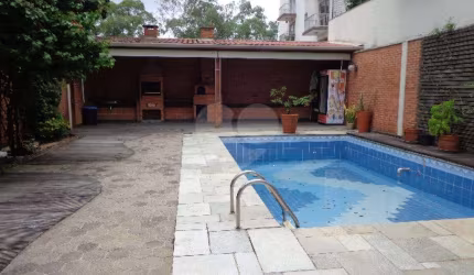 Casa com 3 dormitórios e 01 Suíte para venda - Vila Mascote