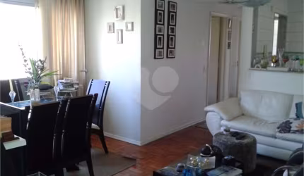 APARTAMENTO COM 2 DORMITÓRIOS 1 VAGA PARA VENDA OU LOCAÇÃO VILA PAULISTA