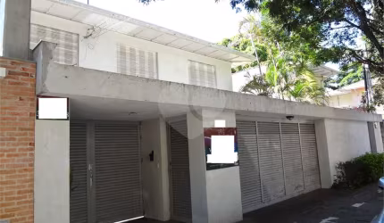 Casa residencial a 400 metros do Parque do Ibirapuera para venda