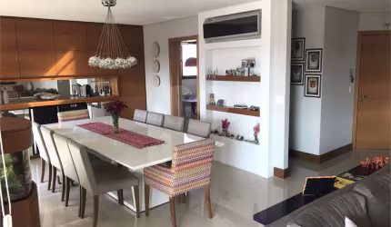 Apartamento Alto Padrão 4 dormitórios 4 suítes 4 vagas na Vila Mariana para Venda.