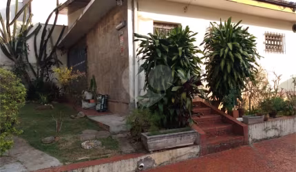 GALPÃO COM 160 M² 03 BANHEIROS 06 VAGAS NA VILA SANTA CATARINA - JABAQUARA - VENDA.