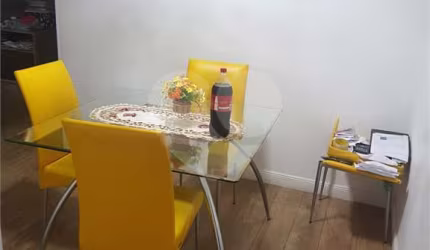 Apartamento com 02 dormitórios para venda no Jardim Marajoara.