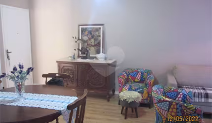 Apartamento com 65 m2, 02 quartos, 02 banheiros, 02 ambientes de sala (jantar e estar)