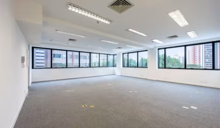 Sala Comercial e 2 banheiros à Venda, 73 metros no Brooklin, São Paulo - SP