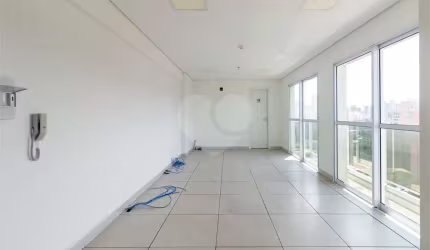 SALA COMERCIAL À VENDA E LOCAÇÃO COM 33M², VAGA DE GARAGEM, PRÓXIMO AO METRÔ HOSPITAL SÃO PAULO