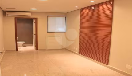 Sala Comercial e 1 banheiro à Venda, 36 m² - Moema, São Paulo - SP