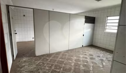 Prédio Comercial e 10 banheiros para Alugar, 1000 m² - Tatuapé, São Paulo - SP