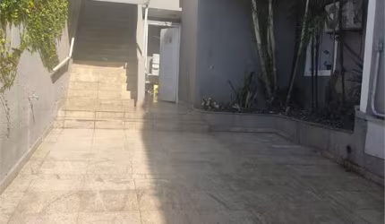 Excelente imóvel ! Ótima localização na região da Cidade Jardim. Próximo da Av. Professor Francisco