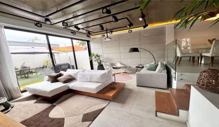 Sobrado com 3 Quartos e 3 banheiros à Venda, 192 m² - Campo Belo, São Paulo - SP