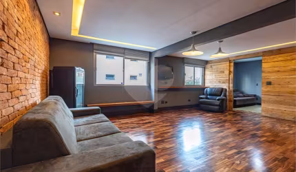 Apartamento com 2 dormitórios, sendo 1 suíte e 1 Vaga no Itaim Bibi