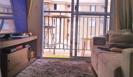 Apartamento no Morumbi 2 dormitórios e 1 vaga de garagem.