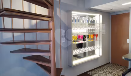 Apartamento Duplex Mobiliado na Paulista.