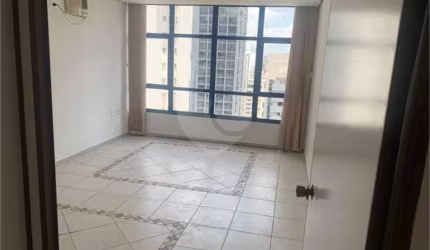 Conjunto Comercial à venda em Cerqueira César com 100m² São Paulo SP