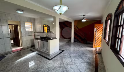 Casa de Vila com 3 Quartos e 2 banheiros à Venda, 121 m² - Bela Vista, São Paulo - SP