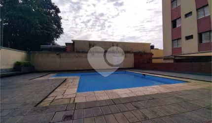 Apartamento com 2 dormitórios, sendo 1 suíte, sala para 2 ambientes, varanda, banheiro social