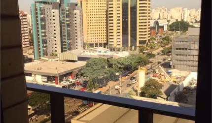 Flat Mobiliado para Locação em Moema – 40m² | 1 Suíte | Sacada | Vaga com Manobrista São Paulo SP
