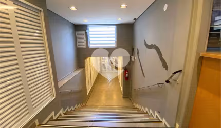 Apartamento reformado à Venda - Conforto e Praticidade em um Só Lugar!Sua localização