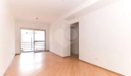 Apartamento de 76 m² na Vila Olímpia, reformado!!!!!!!