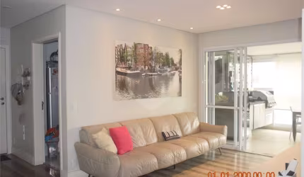 Apartamento de 111m² na Aclimação.