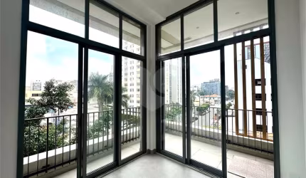 Studio 35 metros - planejado -pé direito de 3,70Mts - linda arquitetura - Vila Mariana