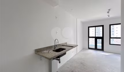 Apartamento de 24m² á venda - Campo Belo