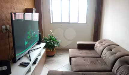 Apartamento 03 Dormitórios - AV. Cupecê