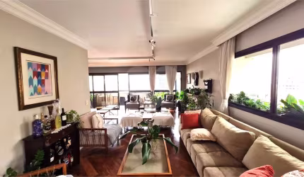 Apartamento à venda com 4 suítes na Vila Andrade