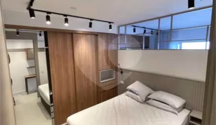 Apartamento para venda no Campo Belo de 47m2 - 1 dormitório - 1 banheiro - ar condicionado