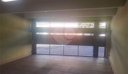 OPORTUNIDADE PARA INVESTIDOR IMÓVEL COM 3 CASAS NA REGIÃO DO GUARAPIRANGA