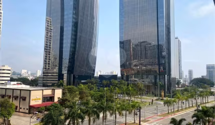 Excelente localização 85 m2 ,2 Banheiros,02 vagas,Frente do prédio Móveis novíssimos 20 posiçõe