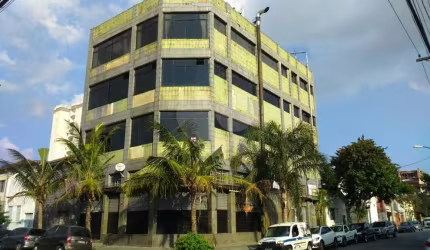 Prédio comercial disponível para venda ou locação no bairro Lapa