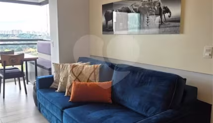 Apartamento à venda no bairro Vila Leopoldina.