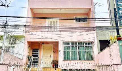 Sobrado á venda disponível no bairro de Pinheiros