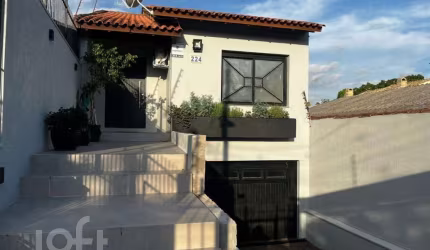 Casa com 4 quartos à venda na Rua Victor Silva, 224, Camaquã, Porto Alegre, 375 m2 por R$ 890.000
