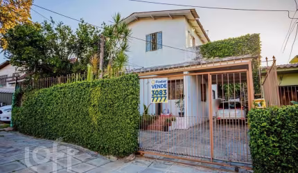 Casa com 9 quartos à venda na Rua Vladimir Herzog, 135, Jardim Carvalho, Porto Alegre, 347 m2 por R$ 569.000