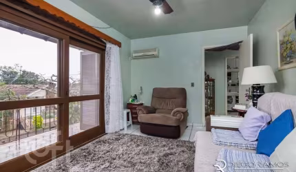 Casa com 5 quartos à venda na Rua André Primo Biazetto, 382, Campo Novo, Porto Alegre, 300 m2 por R$ 1.100.000