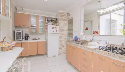 Apartamento com 3 quartos à venda na Avenida Carneiro da Fontoura, 337, Passo da Areia, Porto Alegre, 132 m2 por R$ 404.000