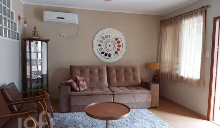 Casa com 3 quartos à venda na Rua São Nicolau, 921, Santa Maria Goretti, Porto Alegre, 159 m2 por R$ 1.200.000