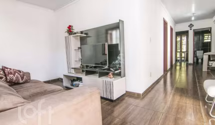 Casa com 2 quartos à venda na Rua Gregório Perez, 258, Cavalhada, Porto Alegre, 80 m2 por R$ 375.000