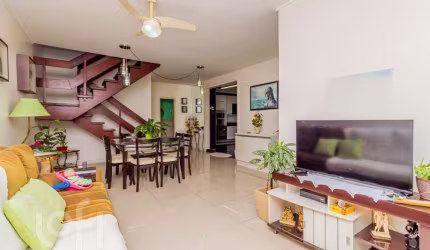 Apartamento com 4 quartos à venda na Avenida Engenheiro Ary de Abreu Lima, 30, Vila Ipiranga, Porto Alegre, 256 m2 por R$ 690.000