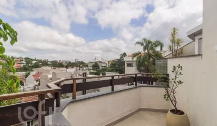 Casa em condomínio fechado com 3 quartos à venda na Rua Monte Alverne, 65, Chácara das Pedras, Porto Alegre, 301 m2 por R$ 1.750.000
