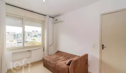 Apartamento com 3 quartos à venda na Avenida Cristóvão Colombo, 353, Floresta, Porto Alegre, 108 m2 por R$ 650.000